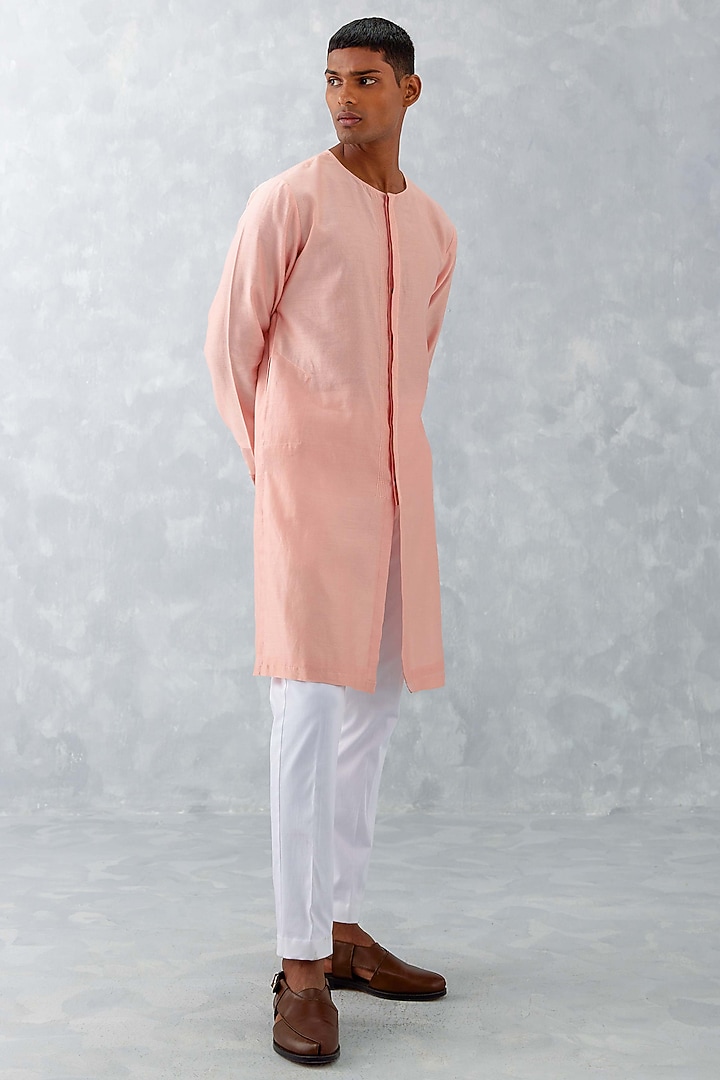 Blush Pink Linen Satin Thread Embroidered Bundi Jacket Set by Devnaagri Men at Pernia's Pop Up Shop