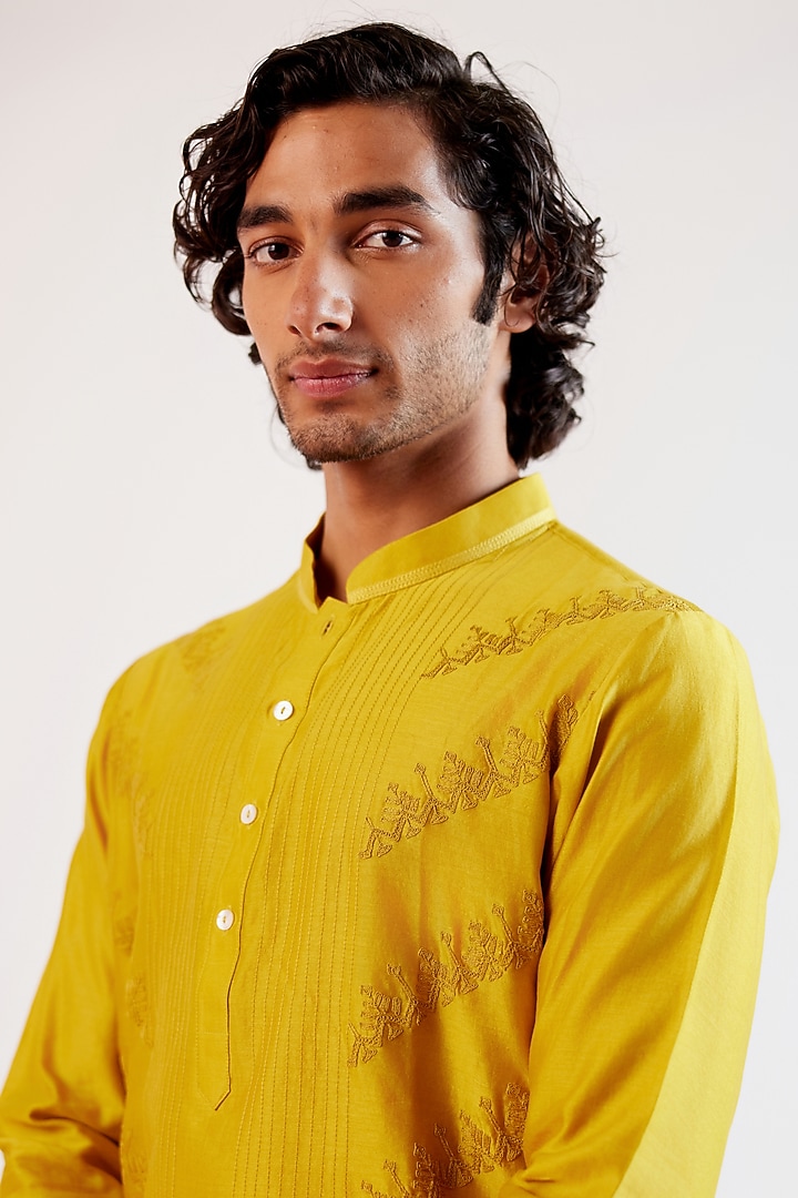 Mustard Silk Chanderi Dori Embroidered Kurta Set by Devnaagri Men at Pernia's Pop Up Shop