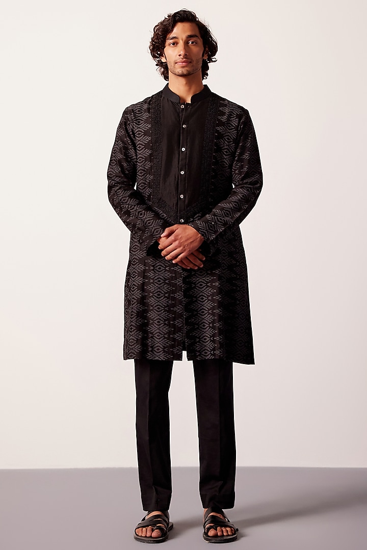 Black Silk Chanderi & Cotton Silk Blend Printed Kurta Set by Devnaagri Men
