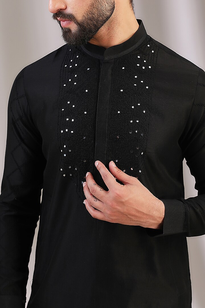 Black Silk Chanderi & Cotton Silk Blend Embroidered Kurta Set by Devnaagri Men at Pernia's Pop Up Shop