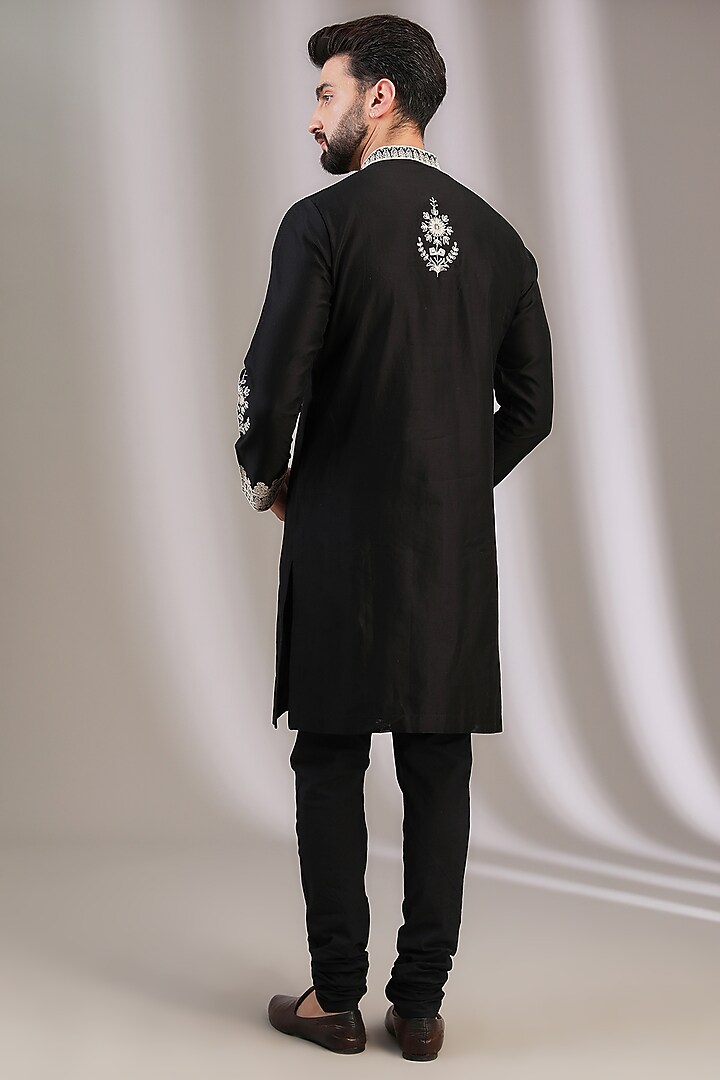 Black Chanderi & Cotton Embroidered Kurta Set by Devnaagri Men at Pernia's Pop Up Shop