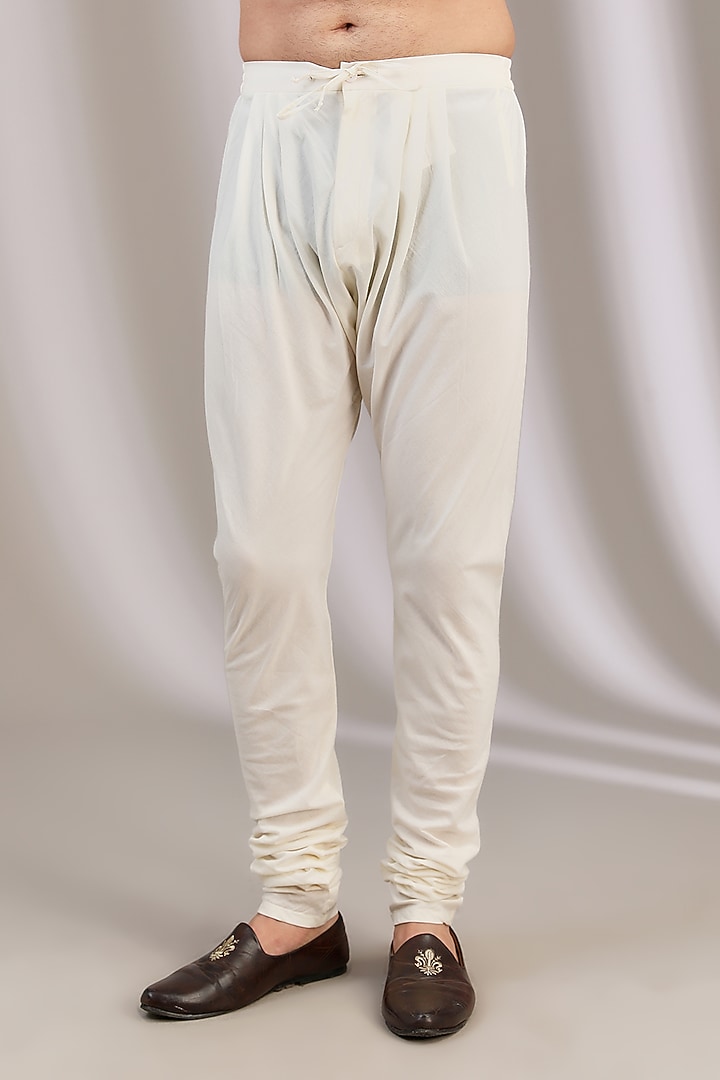 Ivory Silk Chanderi & Cotton Hand Painted Kurta Set by Devnaagri Men at Pernia's Pop Up Shop