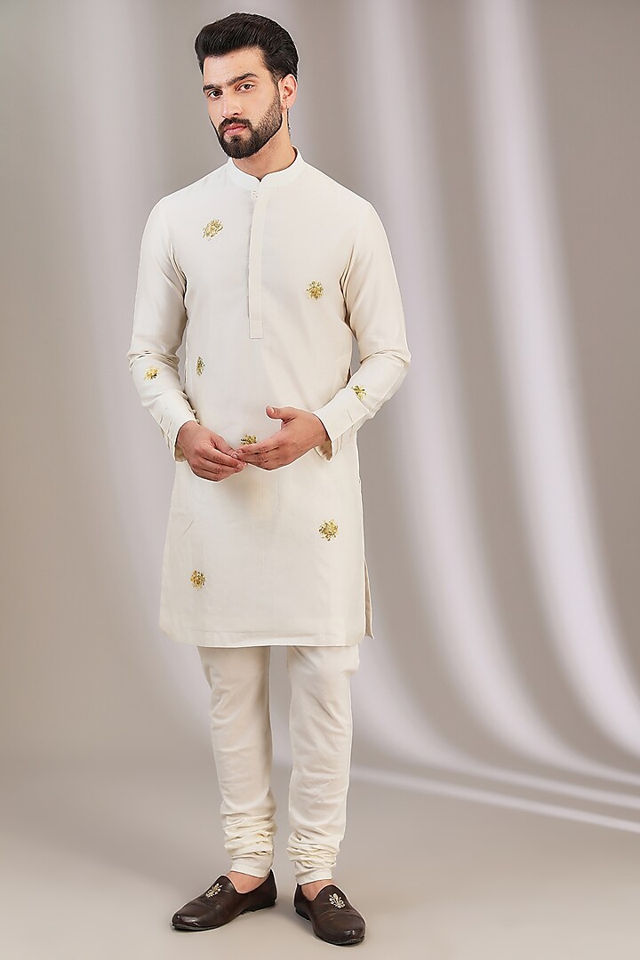 Ivory Silk Chanderi & Cotton Hand Painted Kurta Set by Devnaagri Men