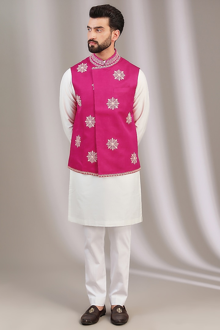Fuchsia Linen Satin Embroidered Bundi Jacket With Kurta Set by Devnaagri Men