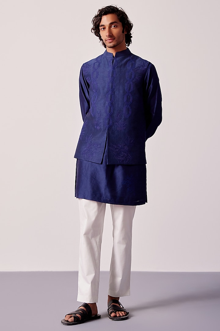 Navy Blue Tussar Linen Thread Embroidered Bundi Jacket Set by Devnaagri Men