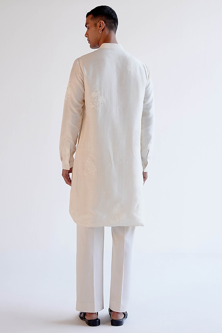 Ivory Summer Tussar Block Printed & Embroidered Kurta Set by Devnaagri Men at Pernia's Pop Up Shop