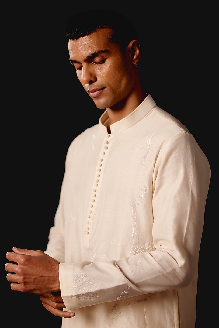 Ivory Silk Chanderi Resham Embroidered Kurta Set by Devnaagri Men at Pernia's Pop Up Shop