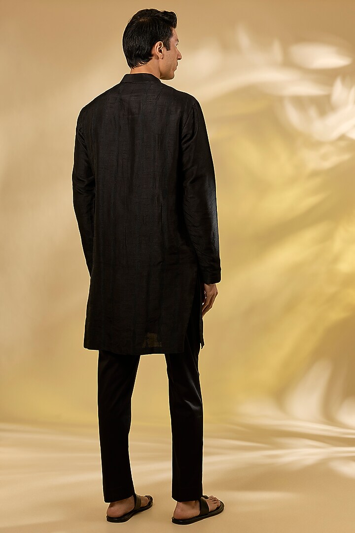 Black Summer Tussar Aari Embroidered Kurta Set by Devnaagri Men at Pernia's Pop Up Shop
