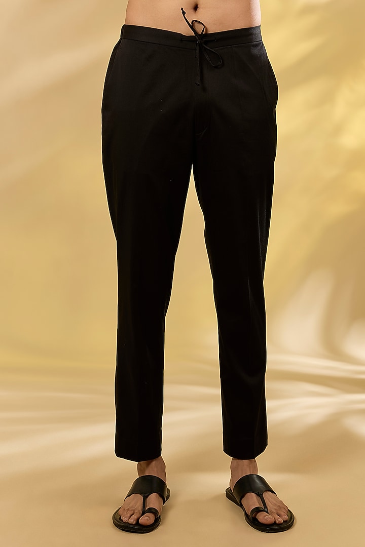 Black Summer Tussar Aari Embroidered Kurta Set by Devnaagri Men at Pernia's Pop Up Shop