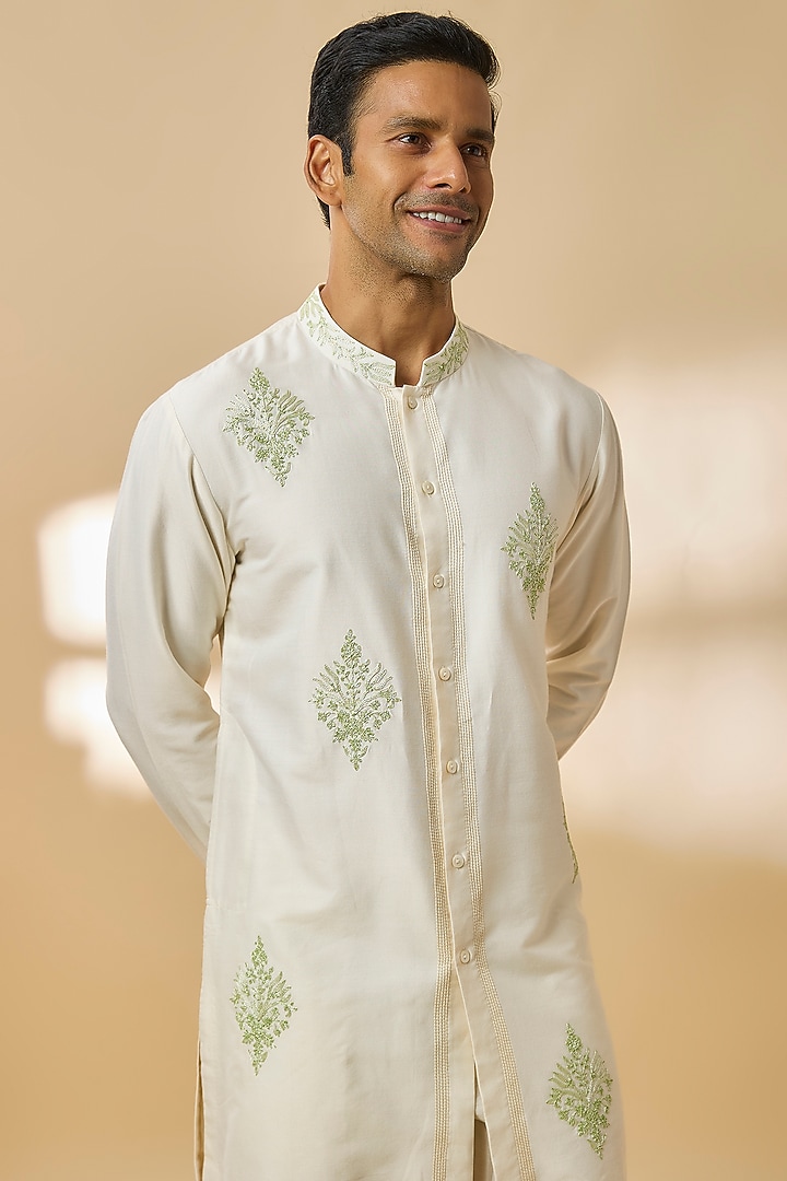 Ivory Chanderi Silk Kurta Set by Devnaagri Men at Pernia's Pop Up Shop