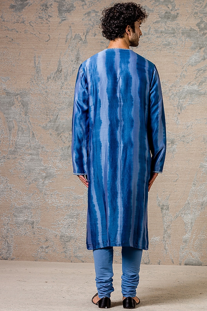Blue Embroidered Tie & Dye Kurta Set by Devnaagri Men at Pernia's Pop Up Shop