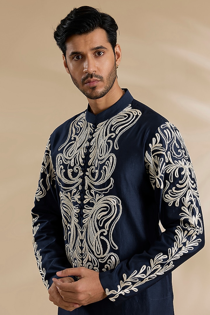 Blue Silk Chanderi Kurta Set by Devnaagri Men at Pernia's Pop Up Shop