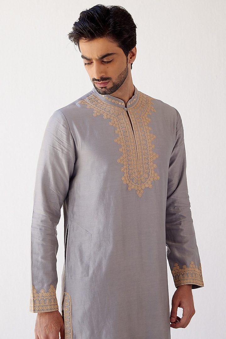Grey Chanderi Dori Embroidered Kurta Set by Devnaagri Men at Pernia's Pop Up Shop