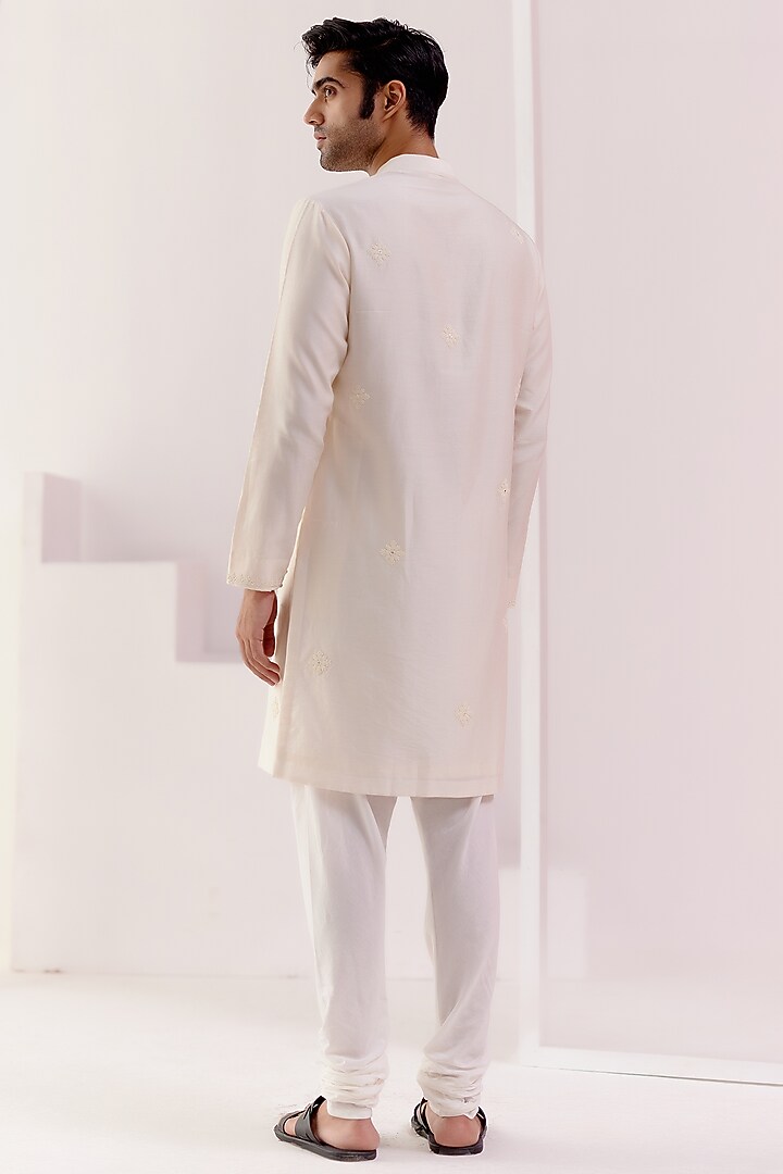 Ivory Silk Chanderi Dori Embroidered Kurta Set by Devnaagri Men at Pernia's Pop Up Shop