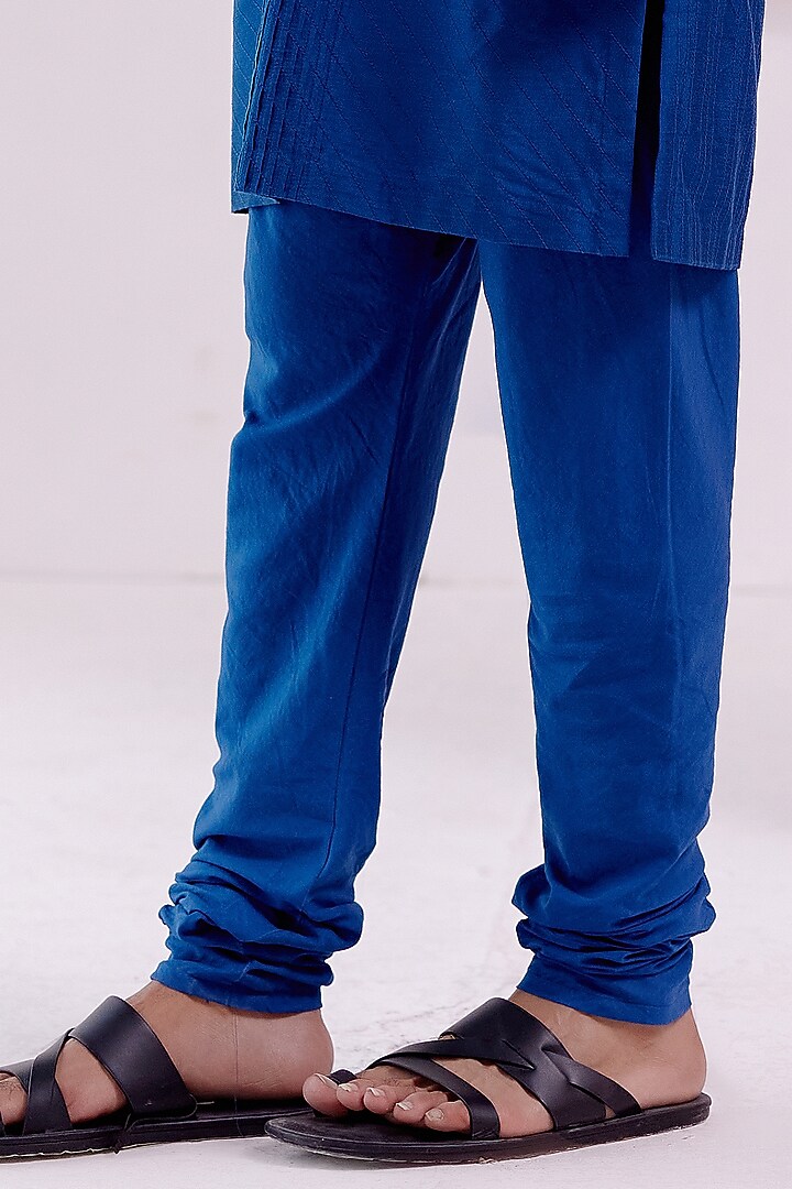 Royal Blue Silk Chanderi Pintuck Kurta Set by Devnaagri Men at Pernia's Pop Up Shop
