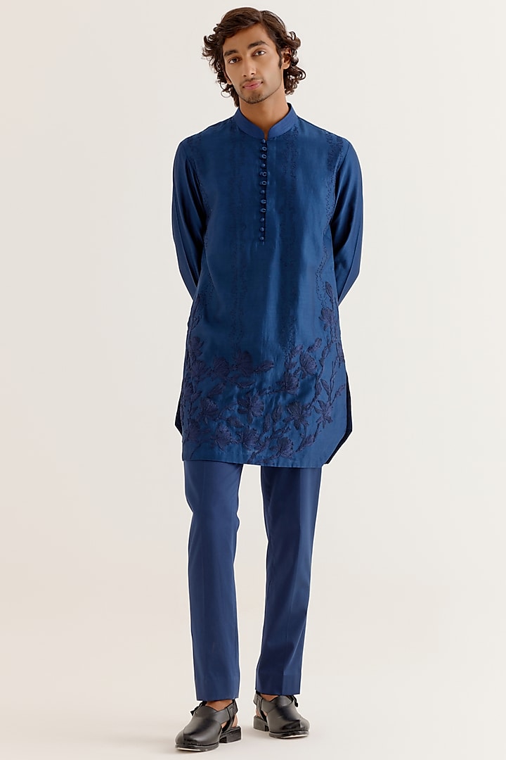 Royal Blue Silk Chanderi Floral Thread Embroidered Kurta Set by Devnaagri Men at Pernia's Pop Up Shop