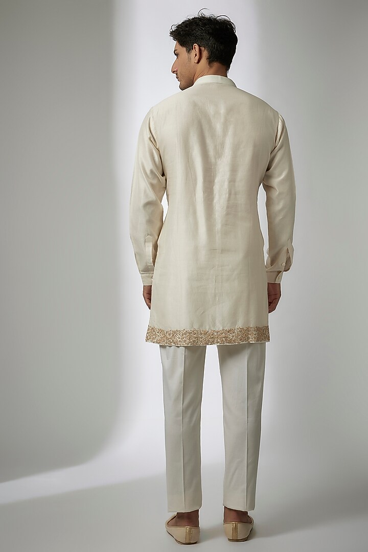 Ivory Raw Silk Kurta Set by Devnaagri Men at Pernia's Pop Up Shop