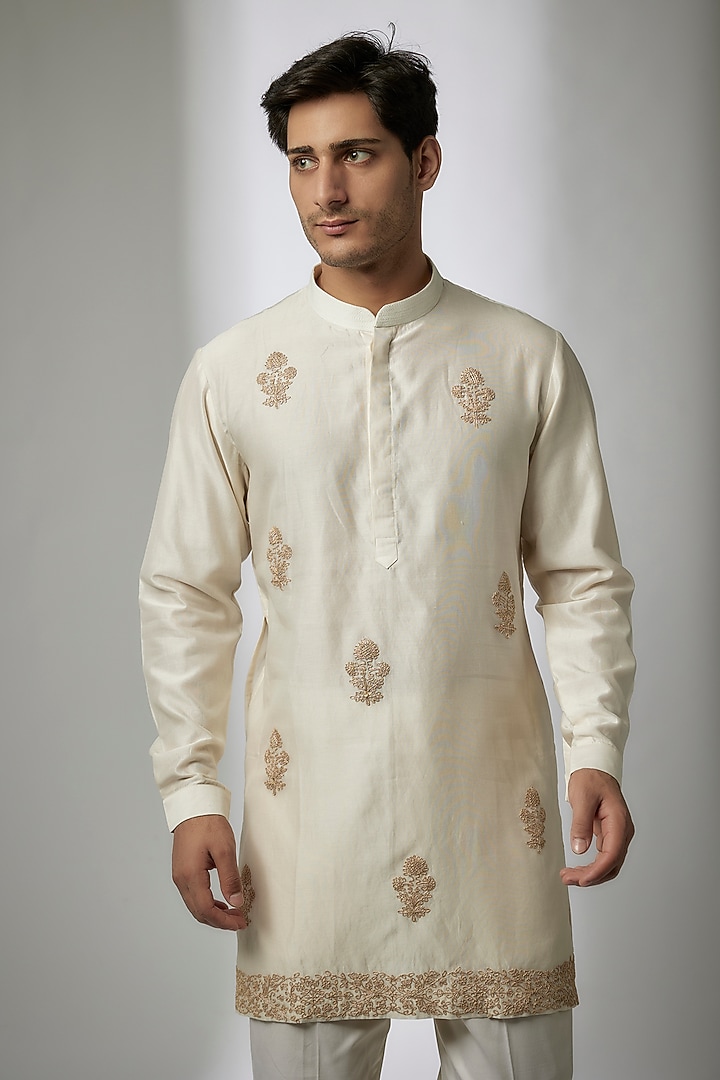 Ivory Raw Silk Kurta Set by Devnaagri Men at Pernia's Pop Up Shop