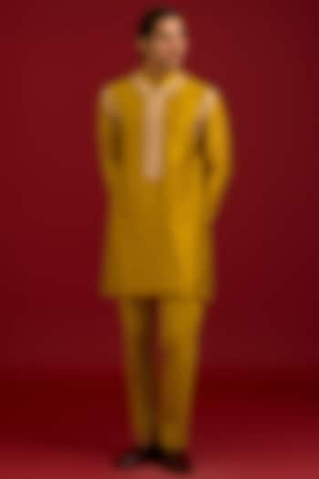 Mustard Chanderi Bandhej Embroidered Kurta Set by Devnaagri Men at Pernia's Pop Up Shop