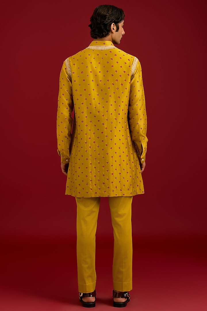 Mustard Chanderi Bandhej Embroidered Kurta Set by Devnaagri Men at Pernia's Pop Up Shop