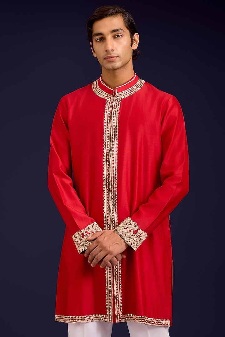 Red Chanderi Dori Embroidered Kurta Set by Devnaagri Men at Pernia's Pop Up Shop