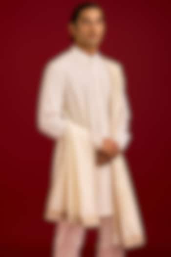 Ivory Chinniya Silk Dori Embroidered Stole by Devnaagri Men at Pernia's Pop Up Shop
