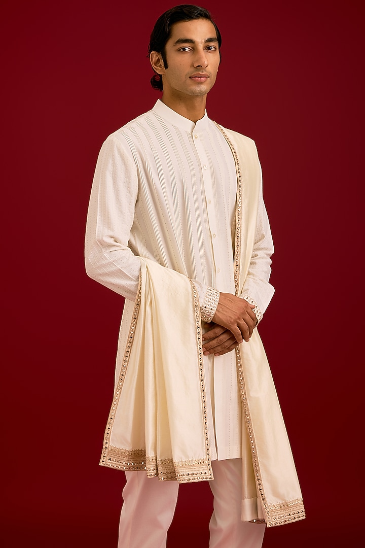 Ivory Chinniya Silk Dori Embroidered Stole by Devnaagri Men at Pernia's Pop Up Shop