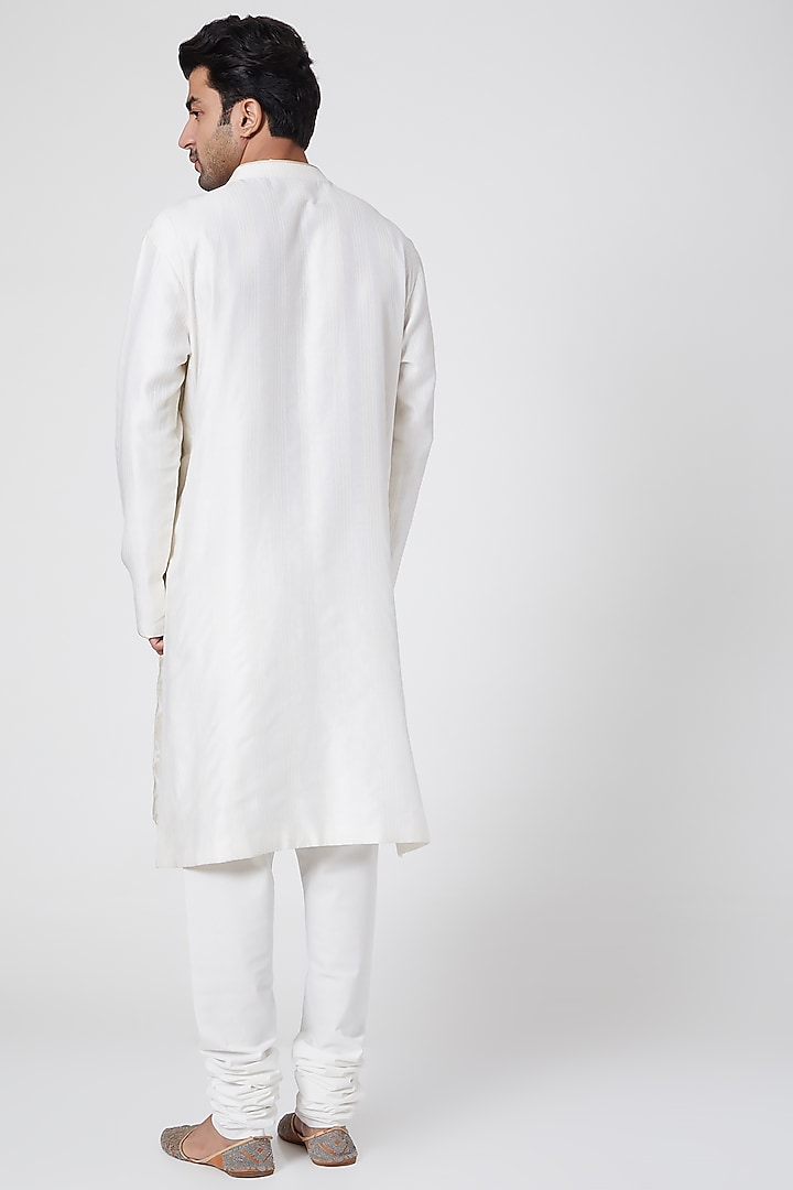 Off White Embroidered Kurta by Dev R Nil Men at Pernia's Pop Up Shop