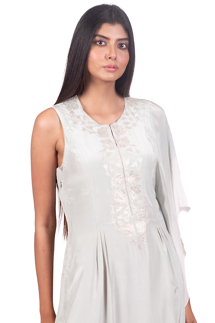 Grey & White Tie-Dyed Asymmetrical Kaftan by Dev R Nil at Pernia's Pop Up Shop