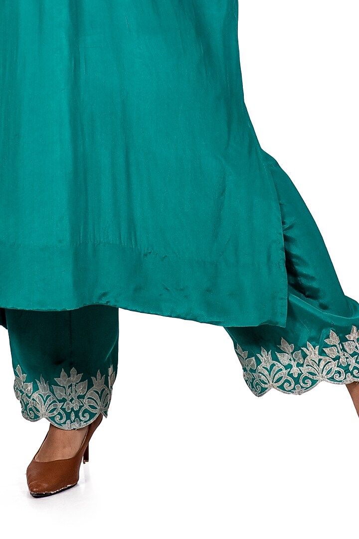 Emerald Green Embroidered Kaftan Set by Dev R Nil at Pernia's Pop Up Shop