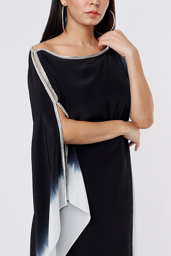 Ombre Black Crepe Kaftan by Dev R Nil at Pernia's Pop Up Shop