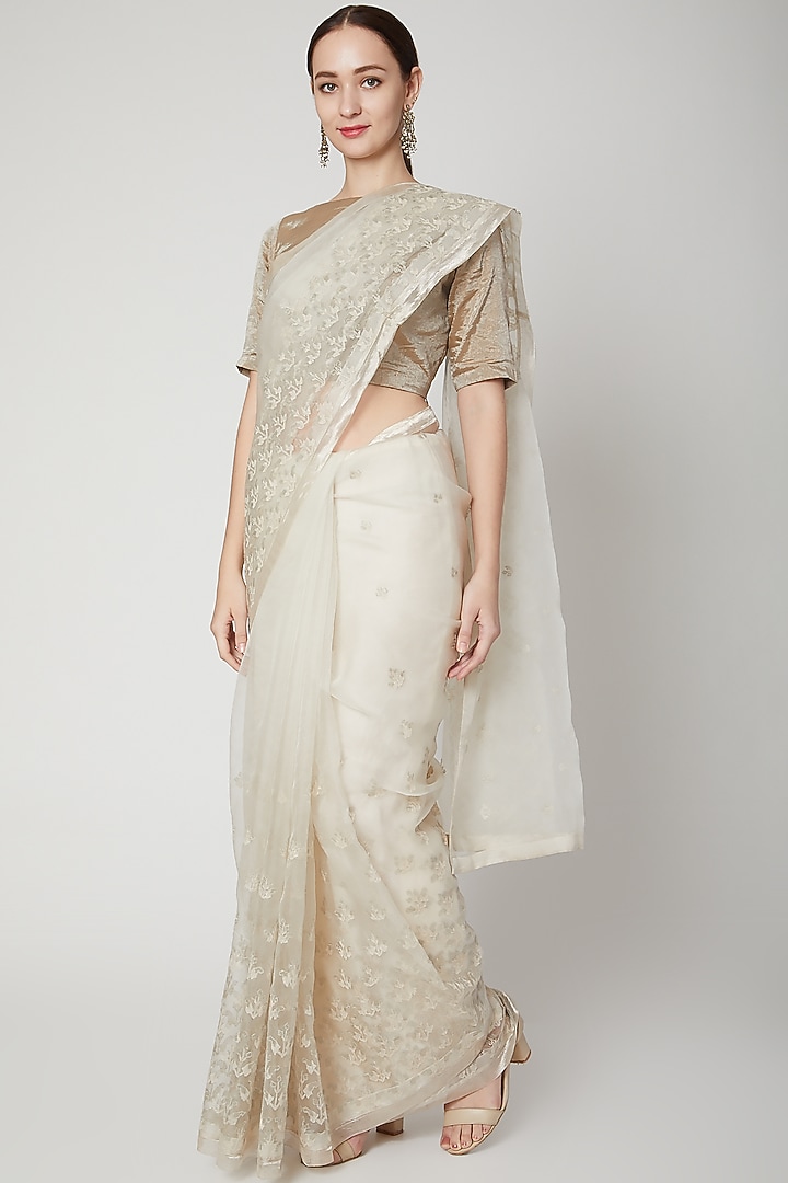 Off White Resham Embroidered Reception Saree Set by Dev R Nil at Pernia's Pop Up Shop
