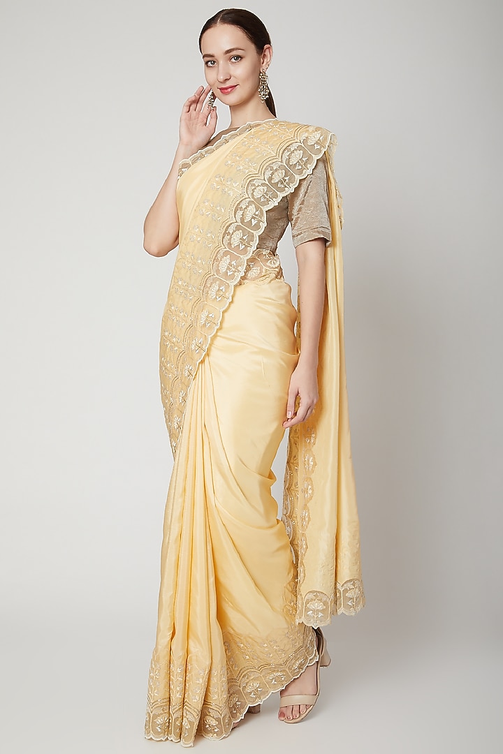 Yellow Zari Embroidered Reception Saree Set by Dev R Nil at Pernia's Pop Up Shop