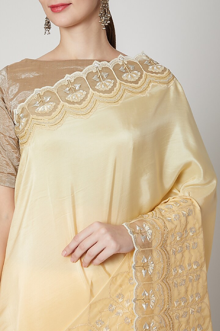 Yellow Zari Embroidered Reception Saree Set by Dev R Nil at Pernia's Pop Up Shop