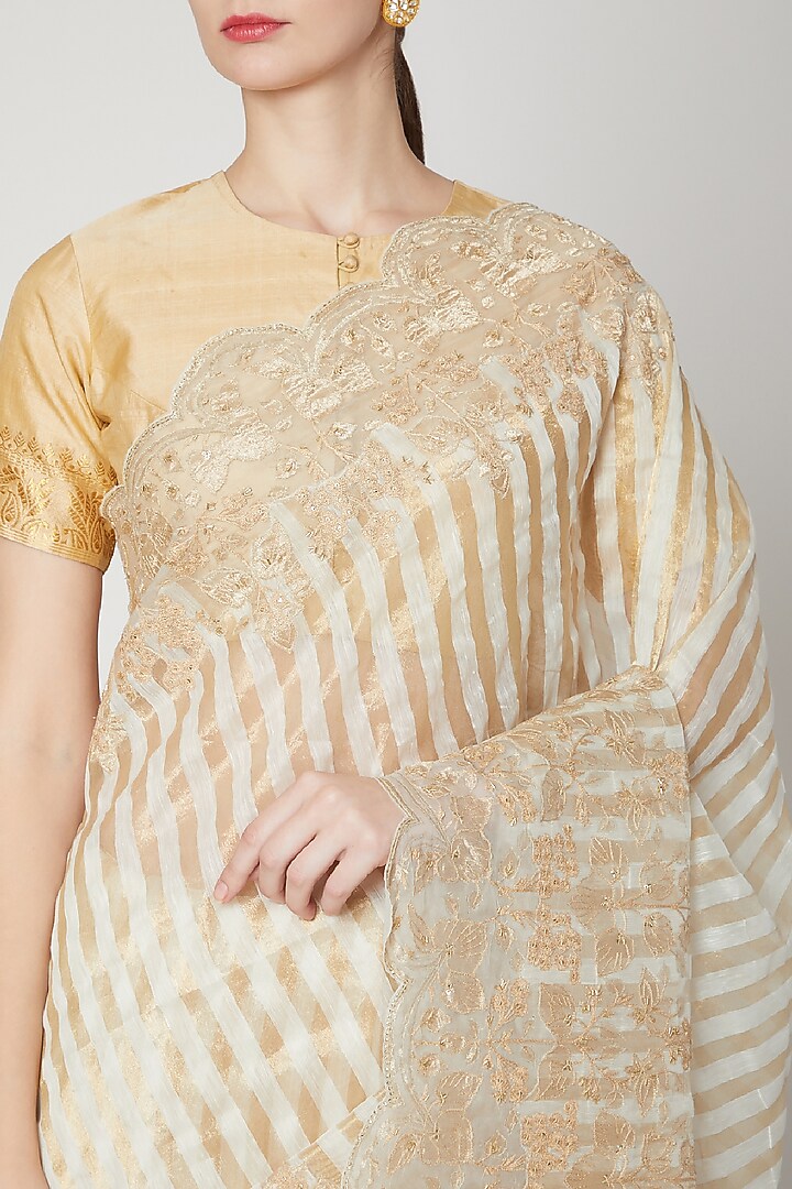 Off White Sequins Embroidered Reception Saree Set by Dev R Nil at Pernia's Pop Up Shop