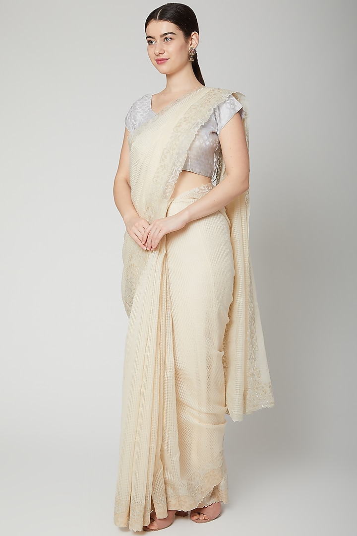 Off White Appliques Embroidered Wedding Saree Set by Dev R Nil at Pernia's Pop Up Shop