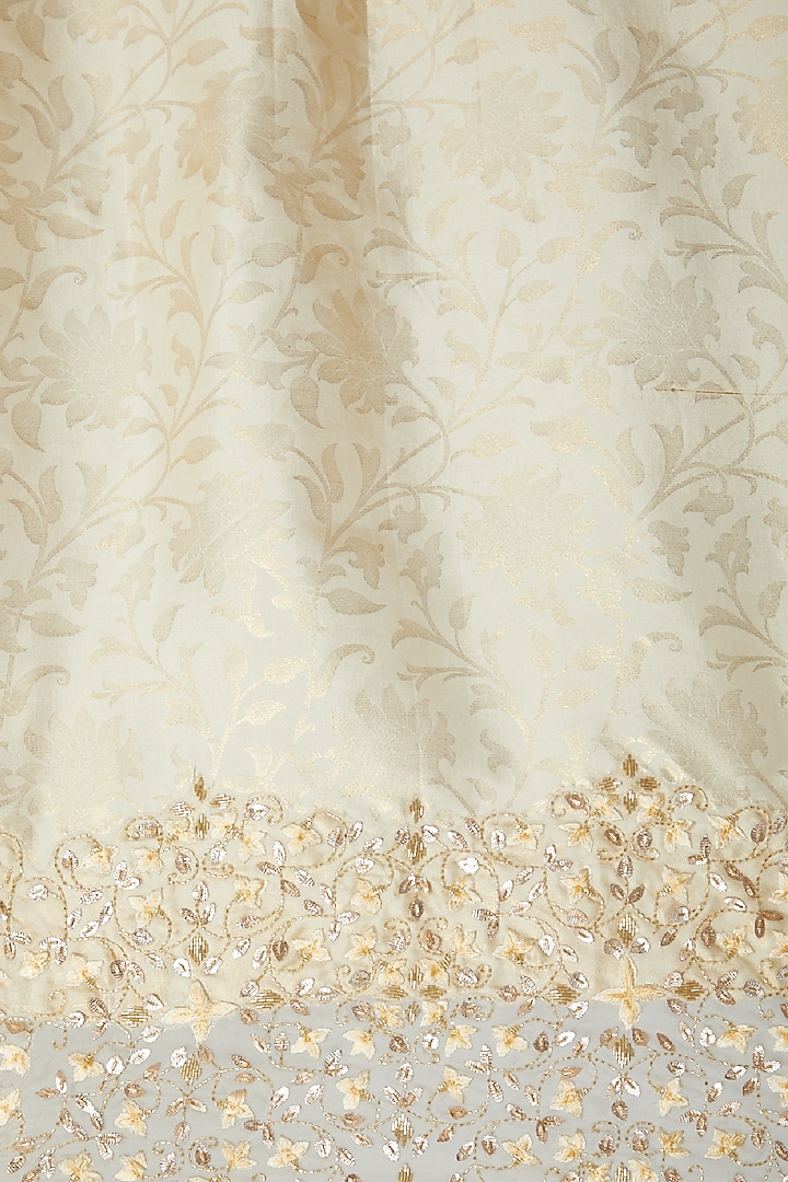 Gold Resham Embroidered Reception Saree Set by Dev R Nil at Pernia's Pop Up Shop