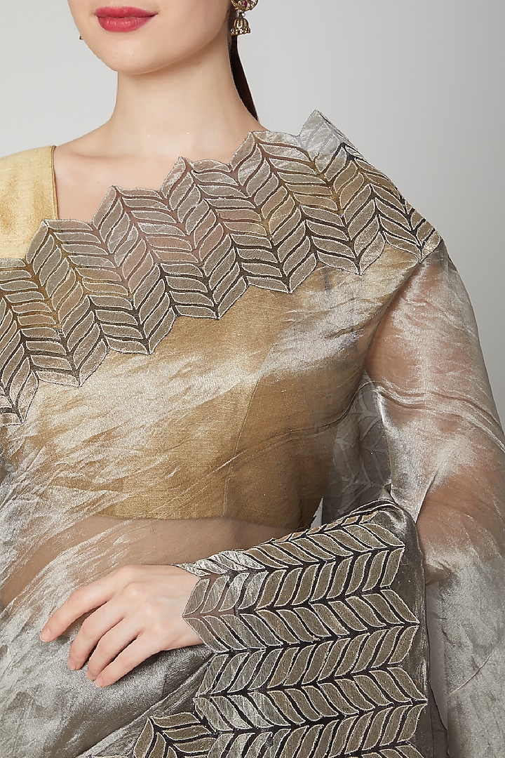 Grey Embroidered Wedding Saree Set by Dev R Nil at Pernia's Pop Up Shop