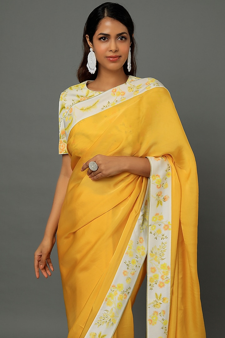 Mustard Hand Painted Wedding Saree Set by Dev R Nil at Pernia's Pop Up Shop