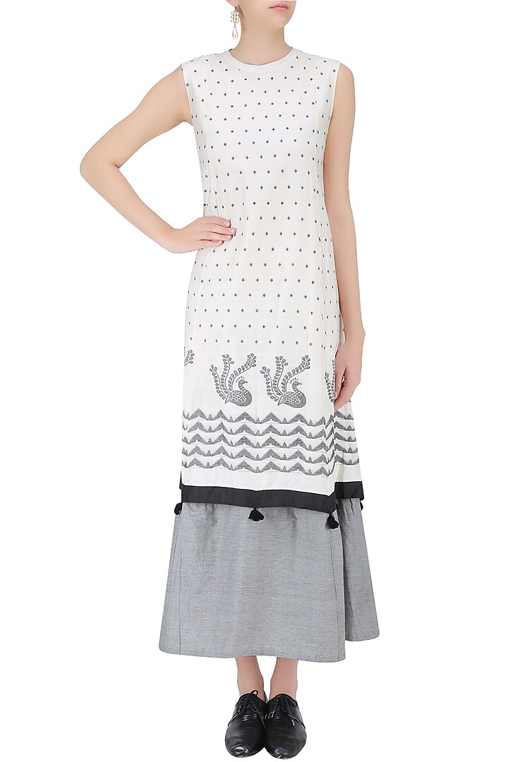 Ivory and grey peacock jamdani brocade motif panelled layered maxi dress available only at Pernia's Pop Up Shop.