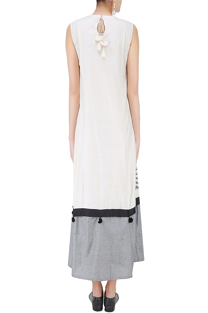Ivory and grey peacock jamdani brocade motif panelled layered maxi dress available only at Pernia's Pop Up Shop.