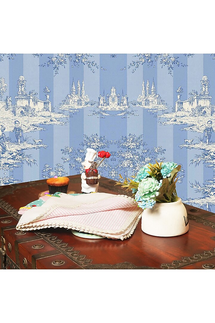 White Organic Cotton Tea Dessert Table Napkin Set by DE CHEVALERiE en Rouge at Pernia's Pop Up Shop