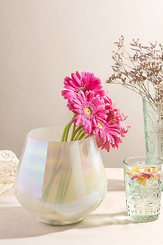 White Barle Glass Vase by The 7 Dekor