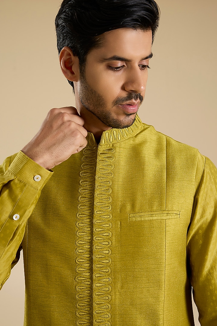 Lemon Yellow Silk Chanderi Dori Embroidered Bundi Jacket Set by Devnaagri Men at Pernia's Pop Up Shop