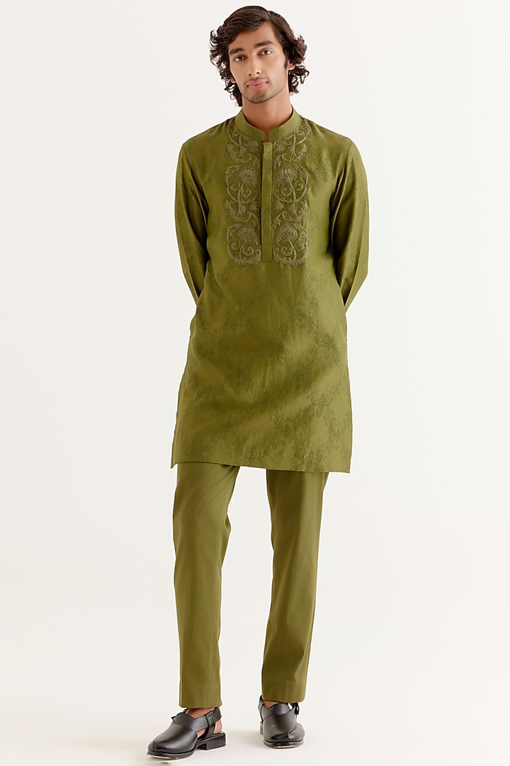 Olive Green Silk Chanderi Block Printed & Dori Embroidered Kurta Set by Devnaagri Men at Pernia's Pop Up Shop