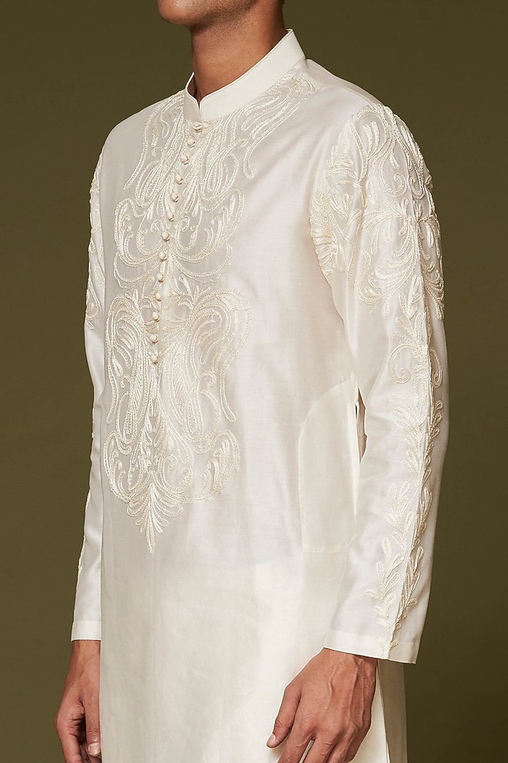 Ivory Silk Chanderi Dori Embroidered Kurta Set by Devnaagri Men at Pernia's Pop Up Shop