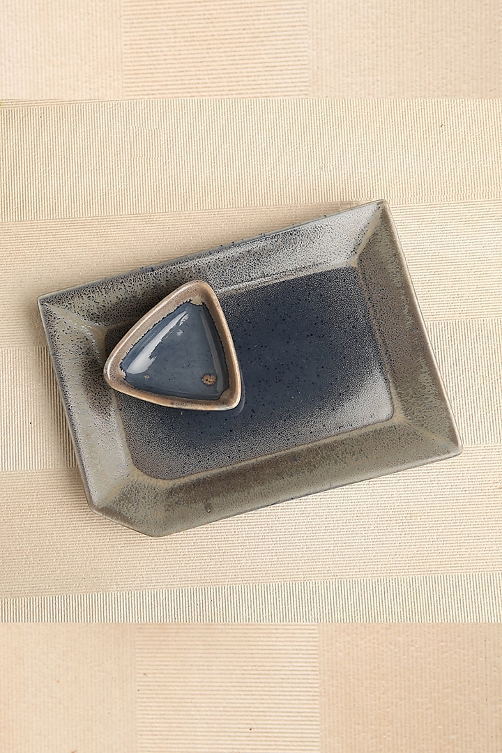 Denim Blue Ceramic Platter Plate With Dip Bowl Design by Design Gaatha