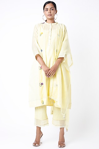 Yellow Handwoven Dupatta by Dhaari By Deepika
