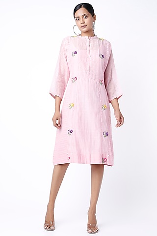 Blush Pink Kantha Hand Embroidered Tunic by Dhaari By Deepika