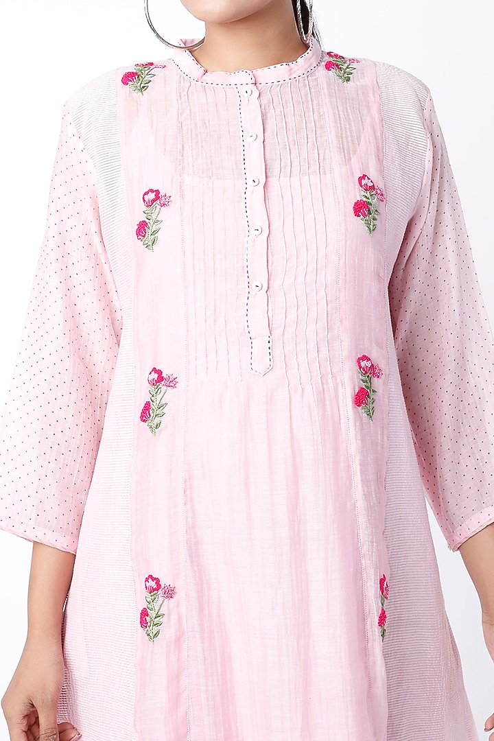 Blush Pink Embroidered Tunic by Dhaari By Deepika at Pernia's Pop Up Shop